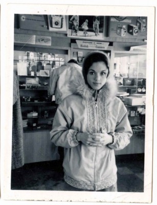 Edie Sedgwick, Sweet 16: Edie Sedgwick, circa 1959, about age 16 at a camera shop, possibly near Silver Hill Hospital in Connecticut. Black-and-white photo print.